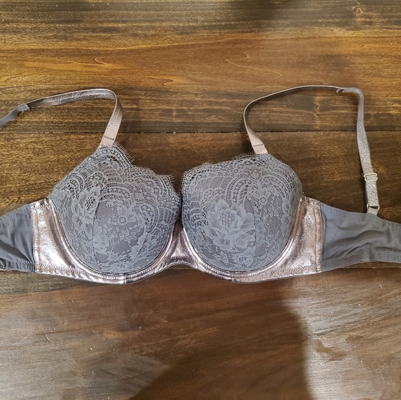 Victoria's Secret Grey Lace Bra (36DDD) - Picture 1 of 6